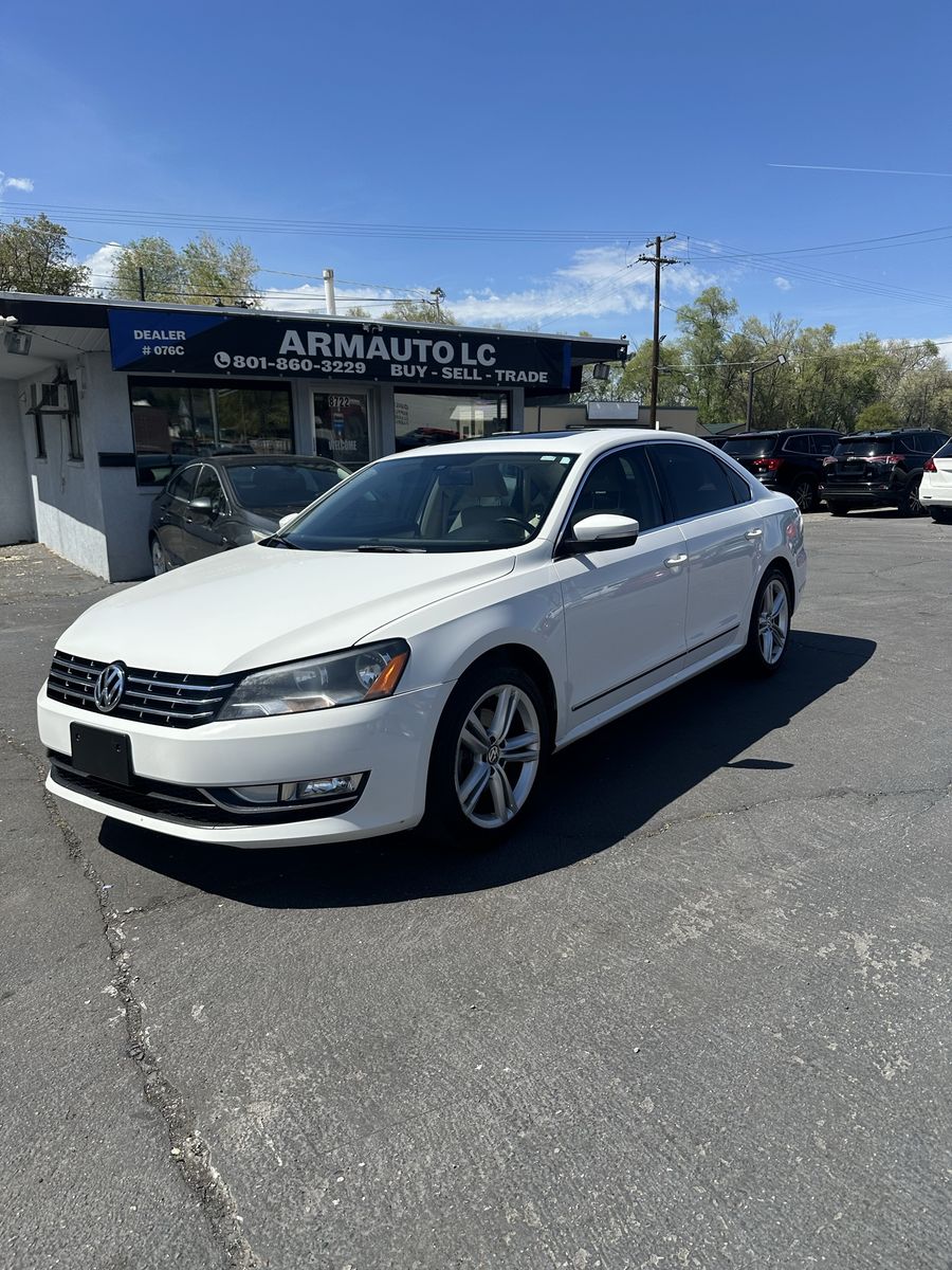 2013 VOLKSWAGEN PASSAT 2.0L TDI SE