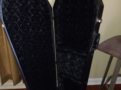Guitar Case Coffin Style