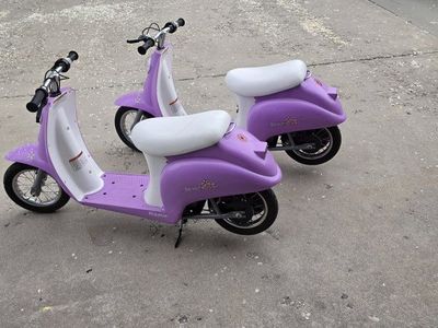 Razor Pocket Mod Betty Scooters