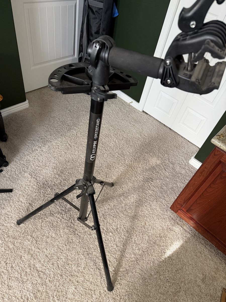 Eclipse Speedstand