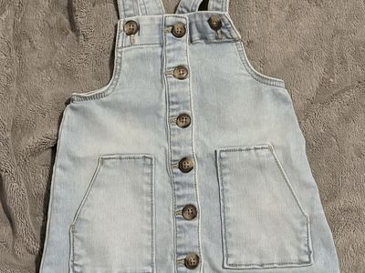 Old Navy Toddler Girls 2-Piece Dress Lot Light Denim Overall & Pink Striped Sundress