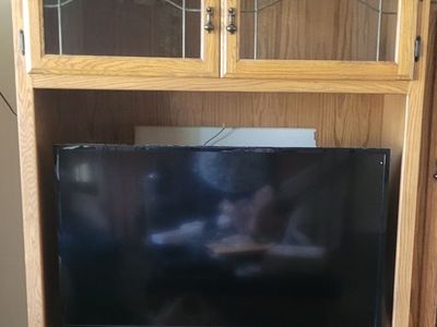 Tv stand holds 45 inch tv