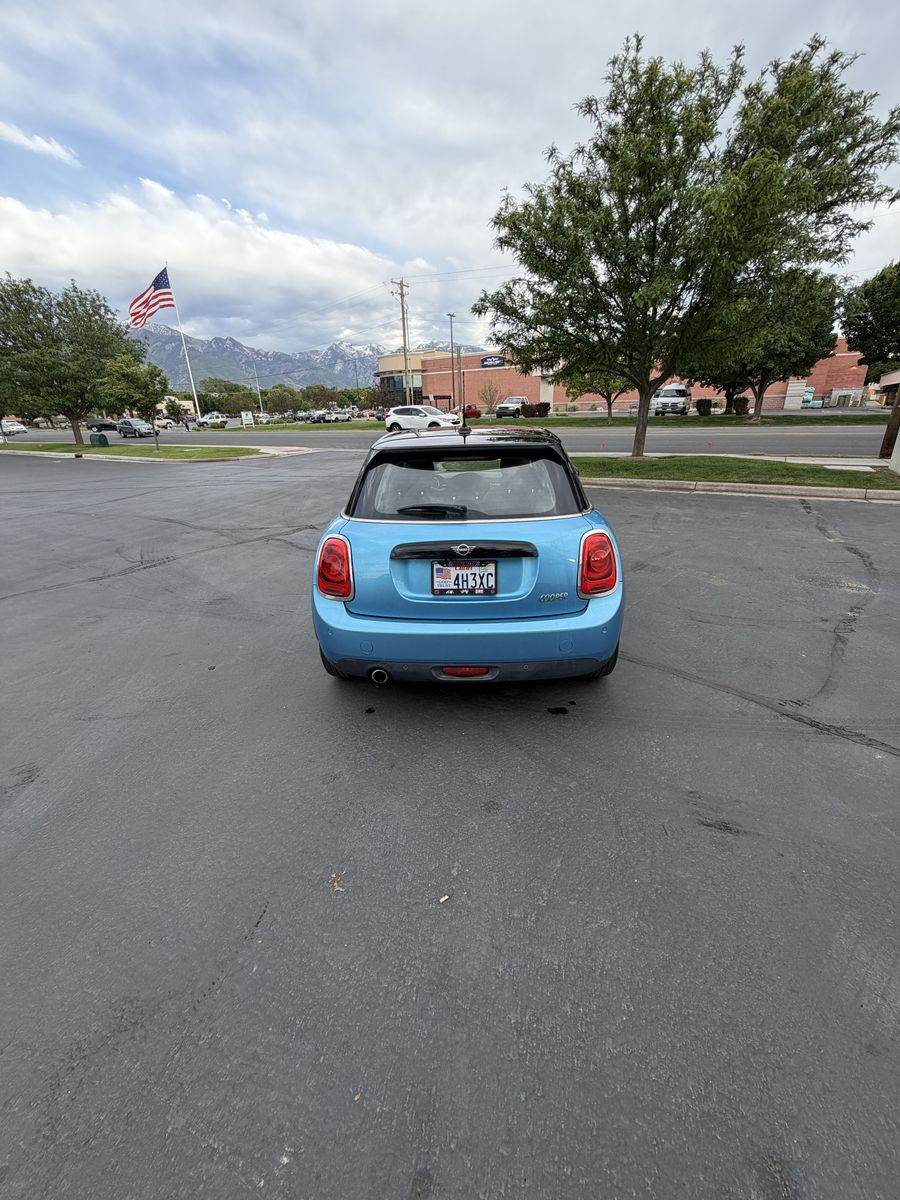 Main image 4
