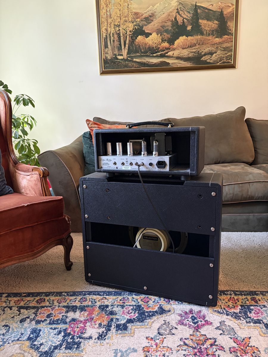 Main image 6