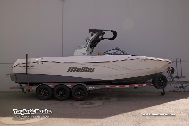 2026 Malibu 26 LSV Boats