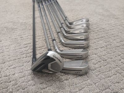 Taylormade M6 Left Handed Iron Set 5-AW + 4 Rescue Hybrid