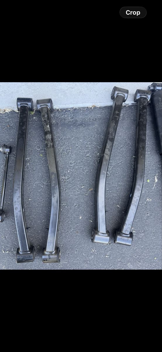 18-23 Wrangler rear trailing control arms.