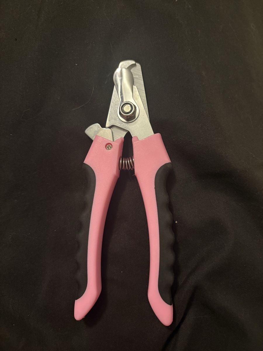 Pet Nail Clippers w/ Safety Guard