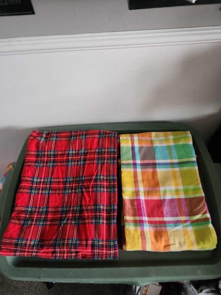 Tablecloth/Picnic Blanket