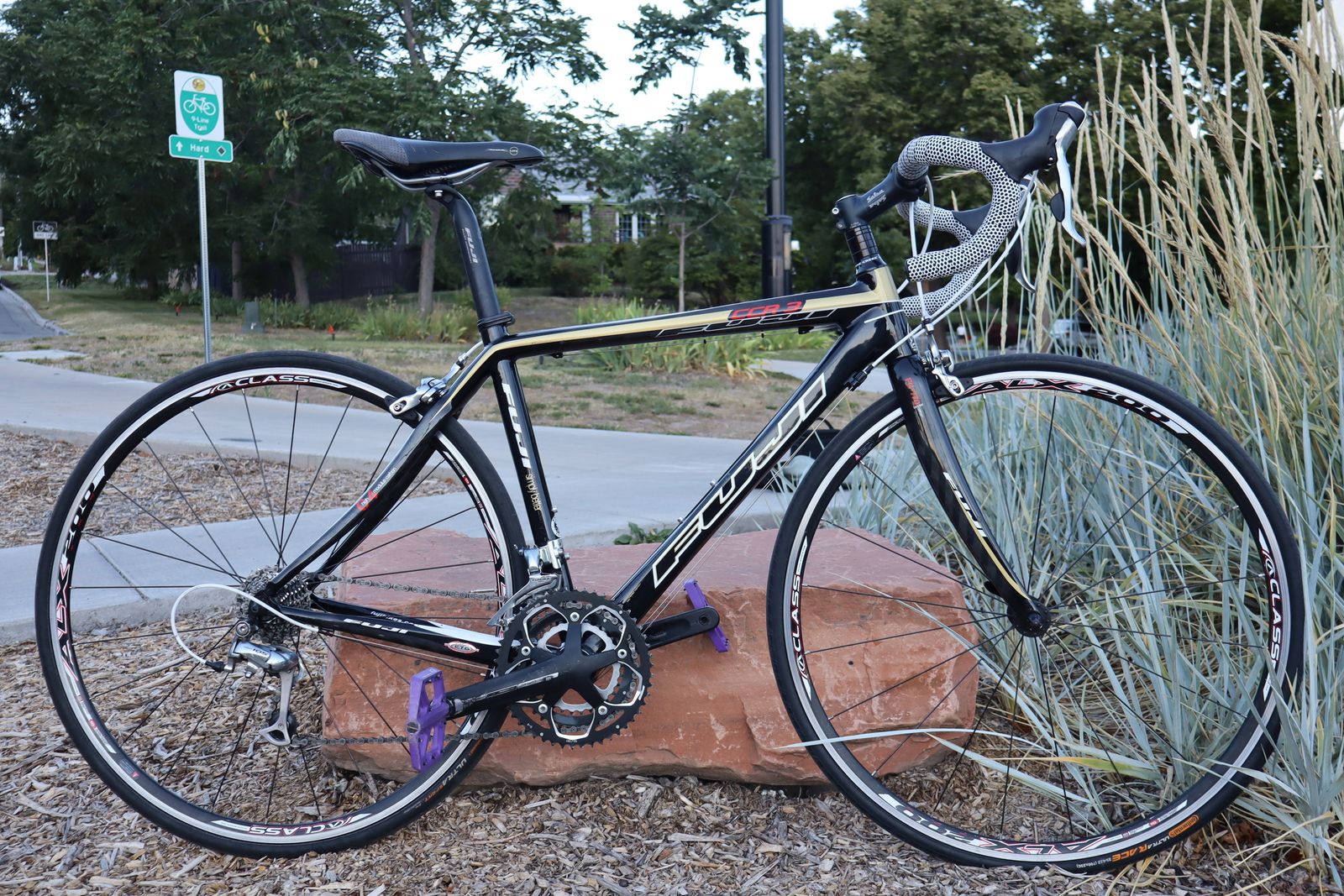Fuji Carbon Fiber Road Bike - 47cm - Women's - Small - Excellent Condition - 52cm
