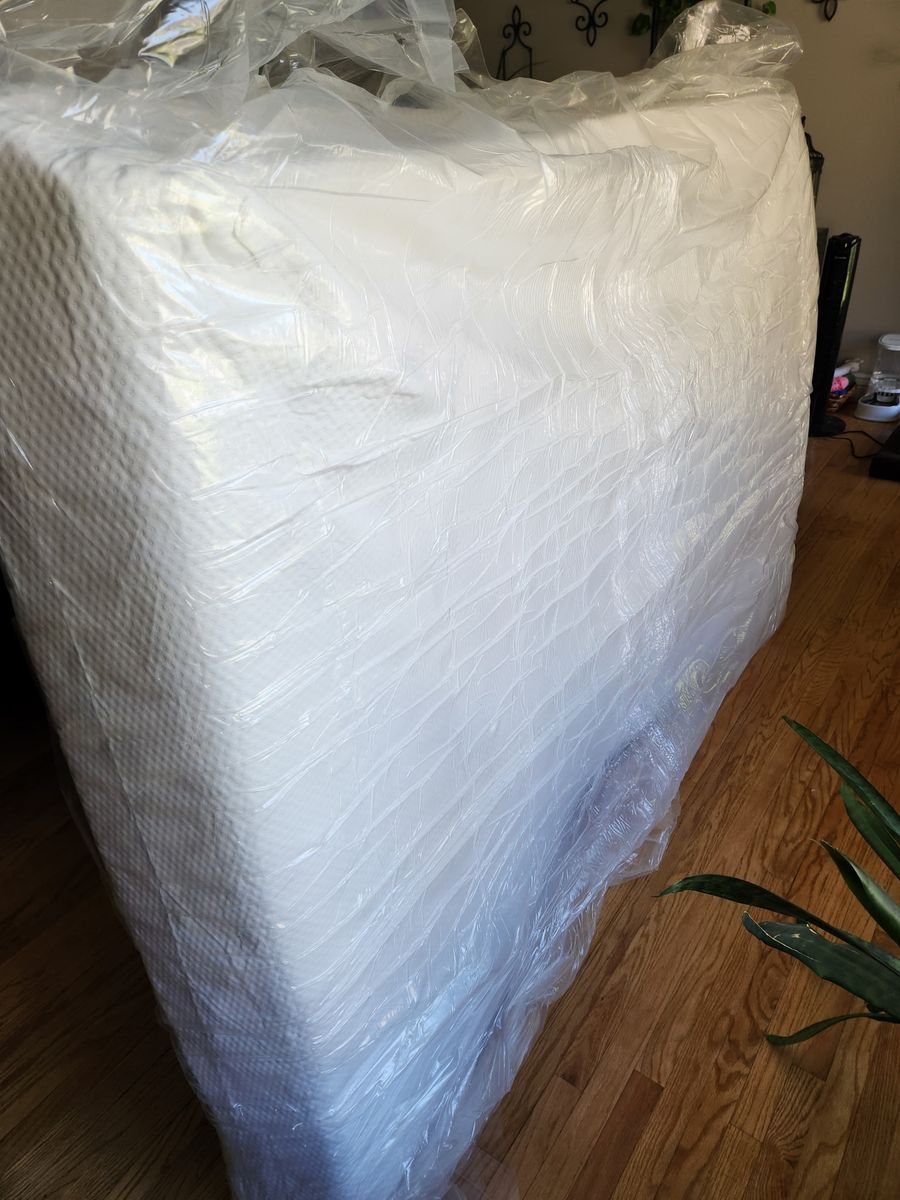 Full size memory foam mattress with cooling