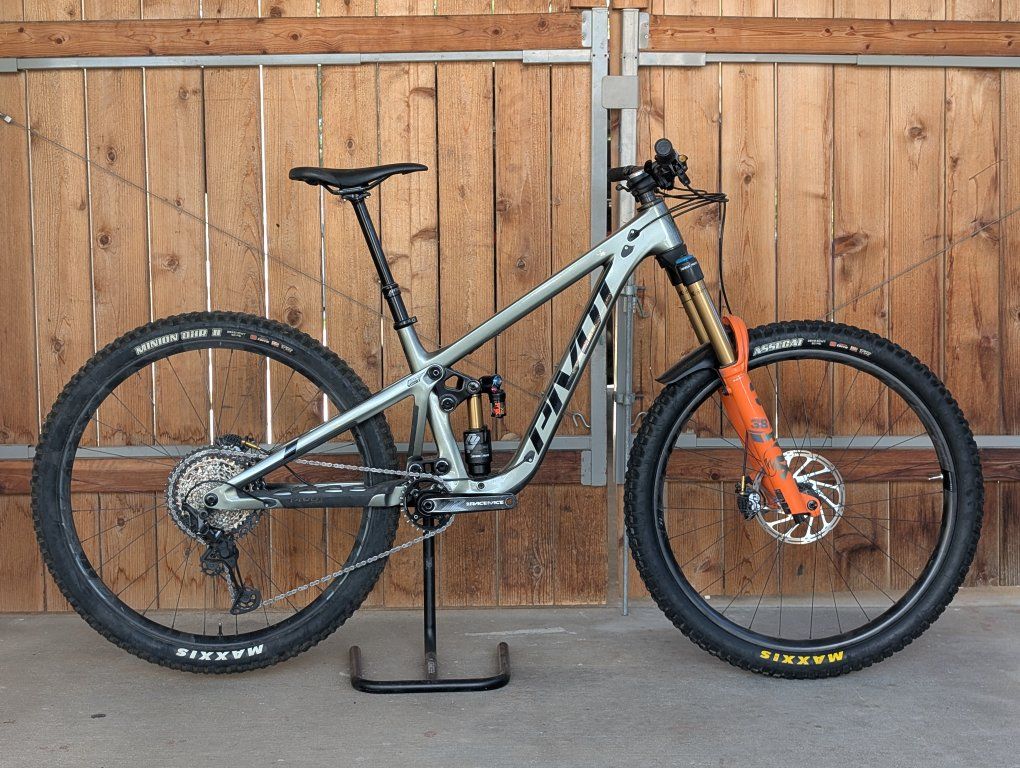 2022 Pivot Firebird (Small) – Newly Serviced Full FOX Factory, Shimano XT, Saints