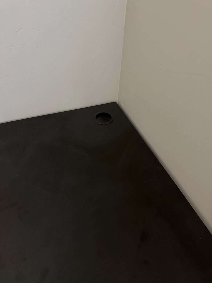 Main image 3
