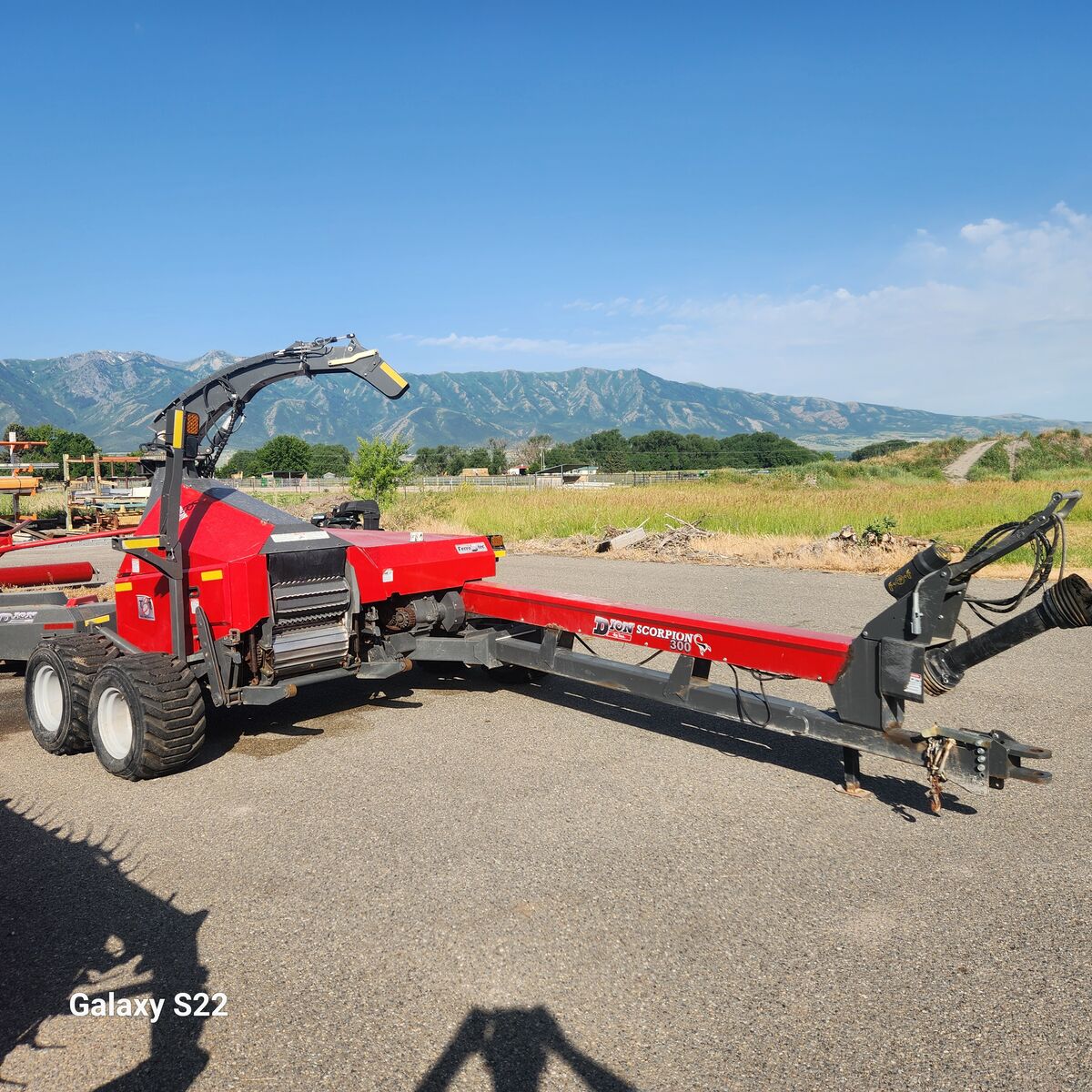 2020 Dion Scorpion 300 forage harvester / chopper with attachments