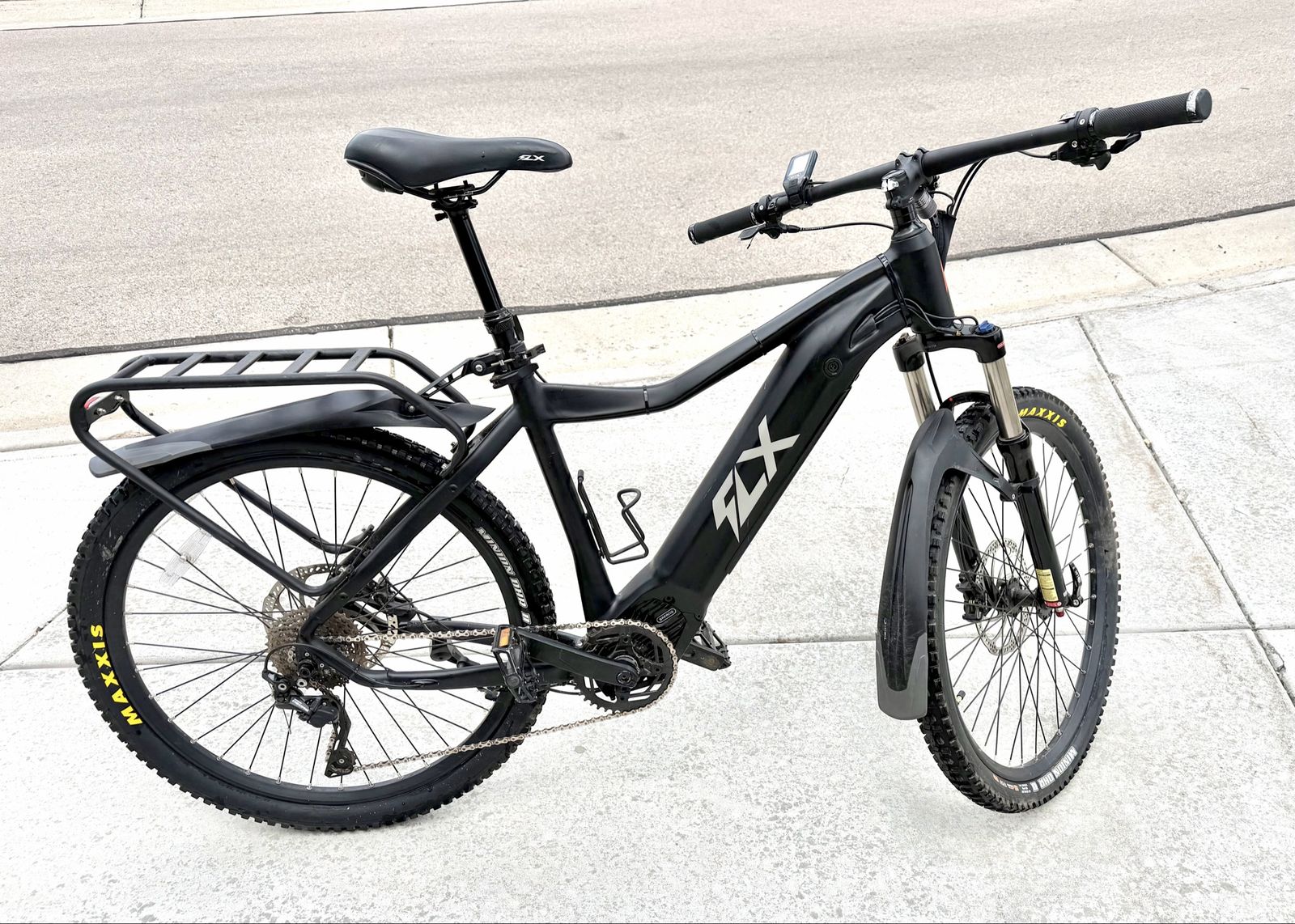 FLX F4 Trail e-MTB Large w/ Bafang 500W, Suspension Dropper, Maxxis Tires, Fenders, Rack