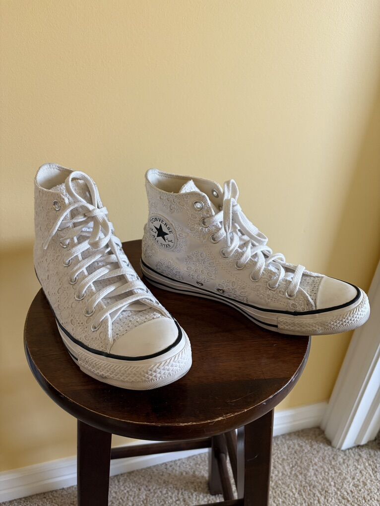 White eyelet lace converse hightop shoes - Womens size 9