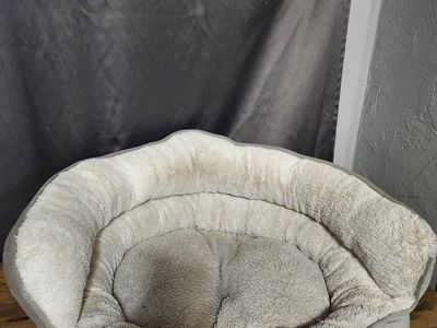 Best Friends by Sheri Calming Donut Dog Bed, Gray, Medium (23" x 23") - Cozy Faux Fur