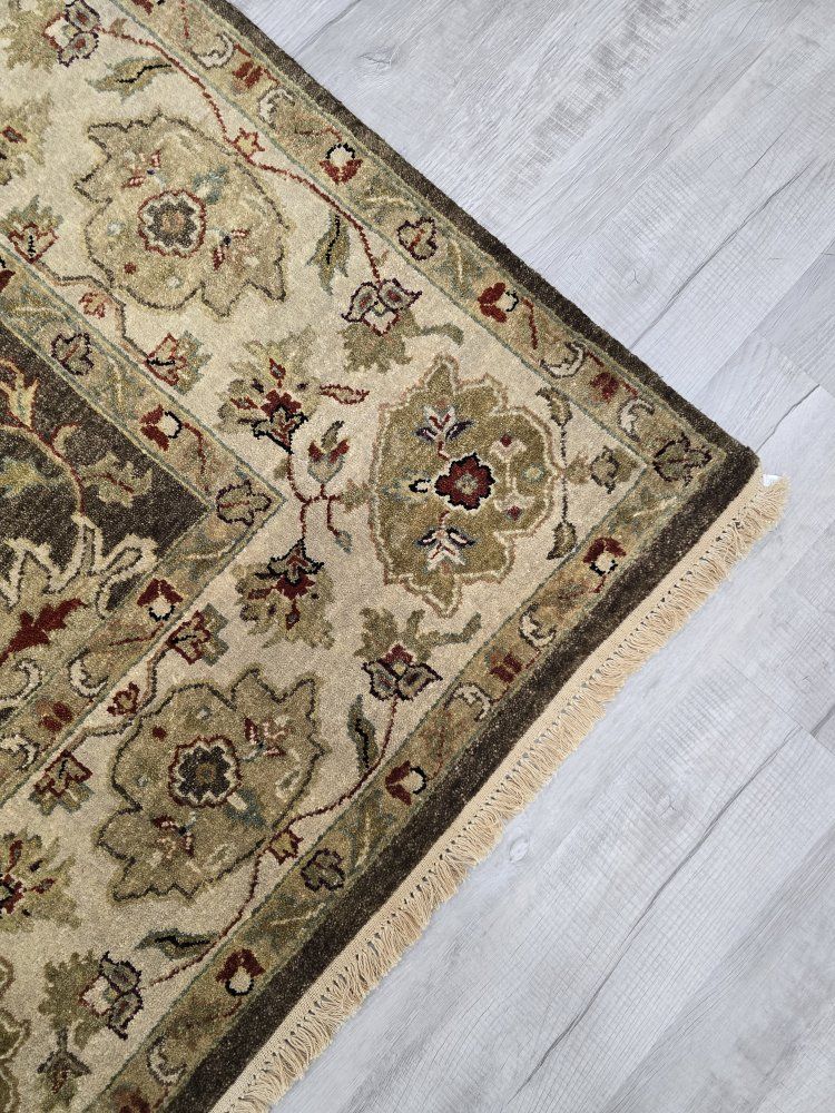 Main image 10