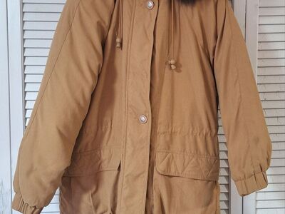 NWT Jacqueline Ferrar Winter Parka Sz-M