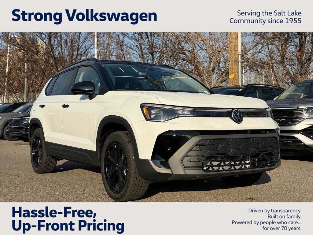 2026 Volkswagen Taos SE Black 4Motion