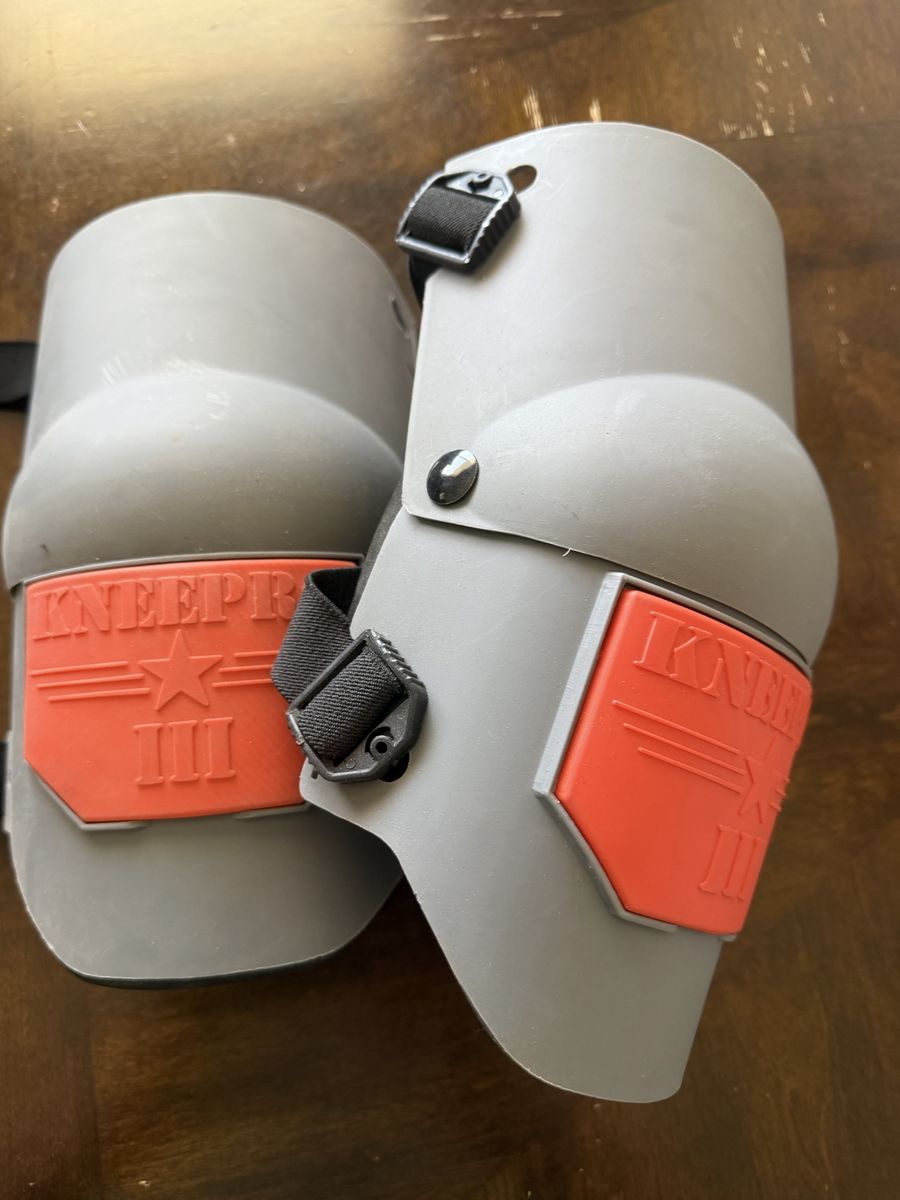 Kneepro III knee pads