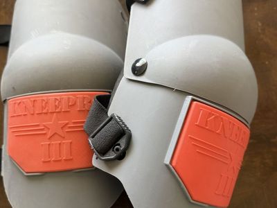 Kneepro III knee pads