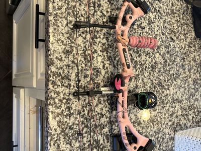 Bear Archery Cruzer G2 Pink Camo Compound Bow with Accessories - Right Handed, Adjustable Draw