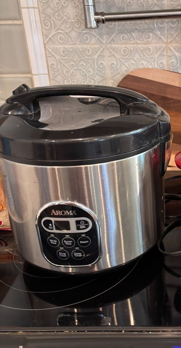 Aroma large capacity rice cooker