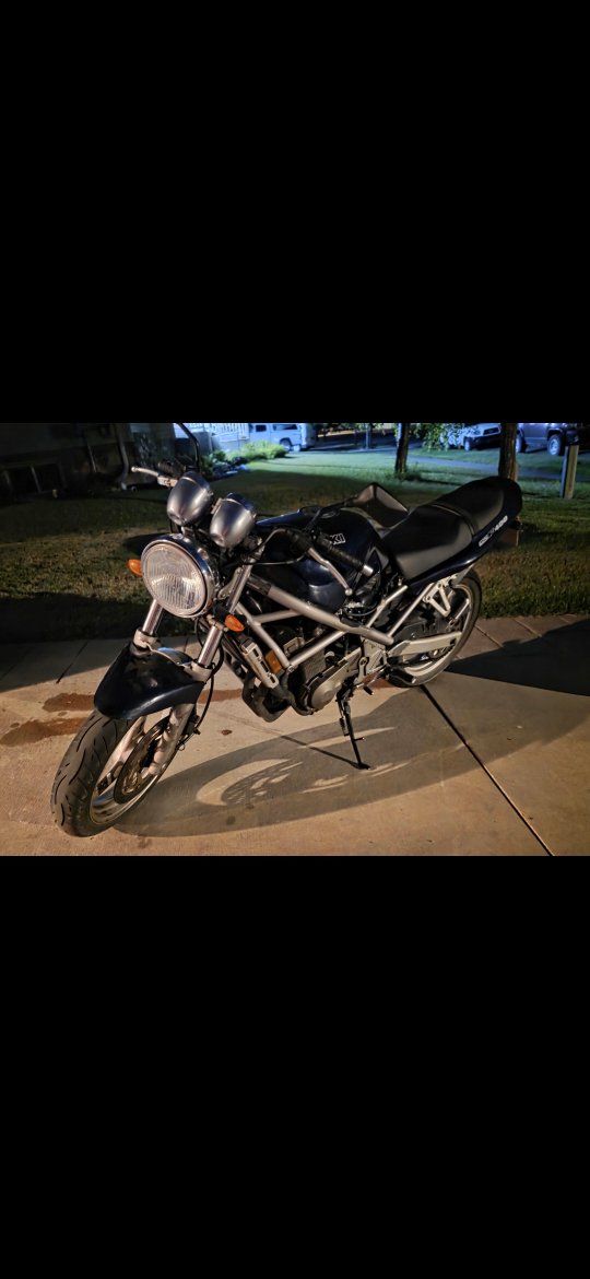 Suzuki Bandit 400cc Naked Motorcycle
