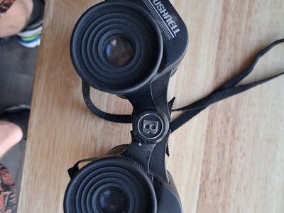 Bushnell 10x50 Binoculars with Carrying Case and Neck Strap