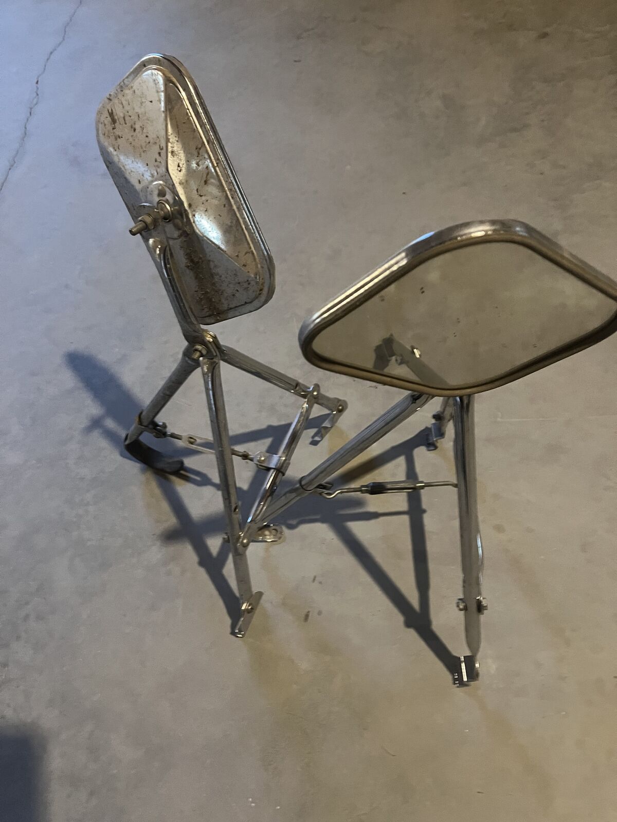 Truck trailer mirrors towing