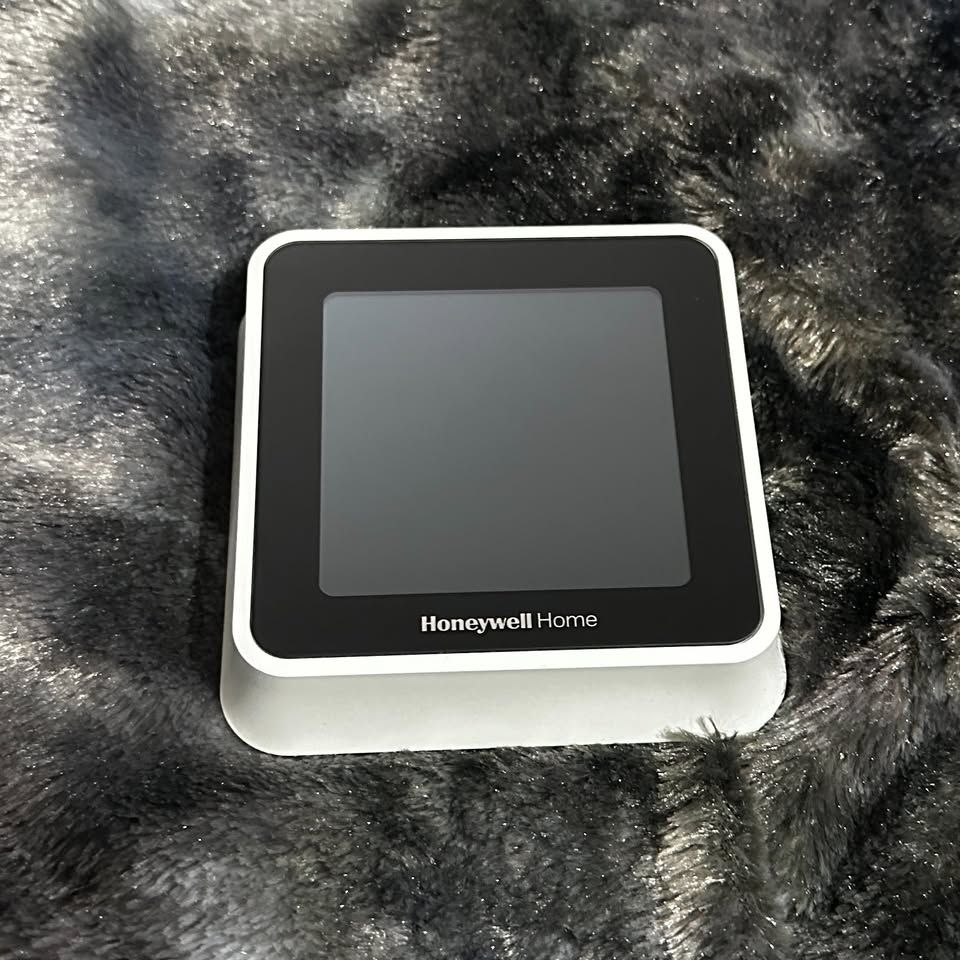 Honeywell Home T5 Thermostat