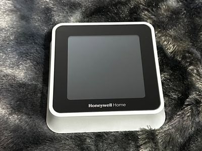 Honeywell Home T5 Thermostat