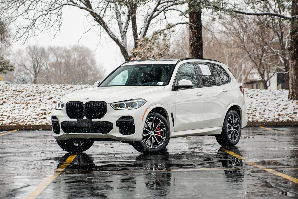 2023 BMW X5 M50i