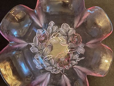MIKASA CRYSTAL BOWL