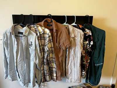 6 Button-Up Shirts Bundle – Zara, Abercrombie & PacSun