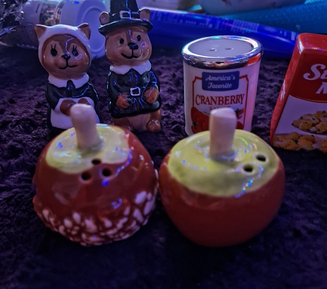 Thanksgiving & Fall Ceramic Salt & Pepper Shaker Set - Bears, Cranberry Sauce, Stuffing Mix, Apples