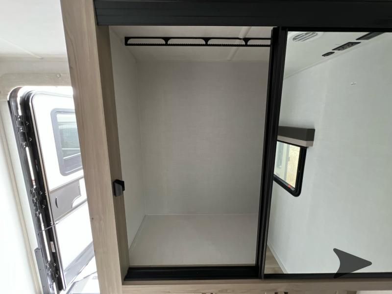 Main image 39
