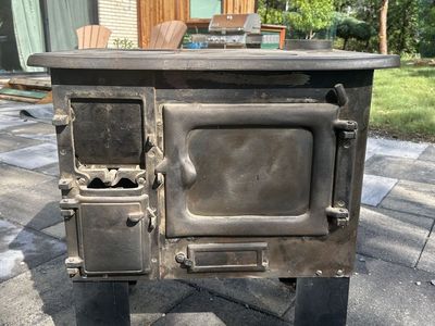 Vintage The Auto Stove Wks New Athens ILL Cast Iron Wood Burning Cook Stove S-712
