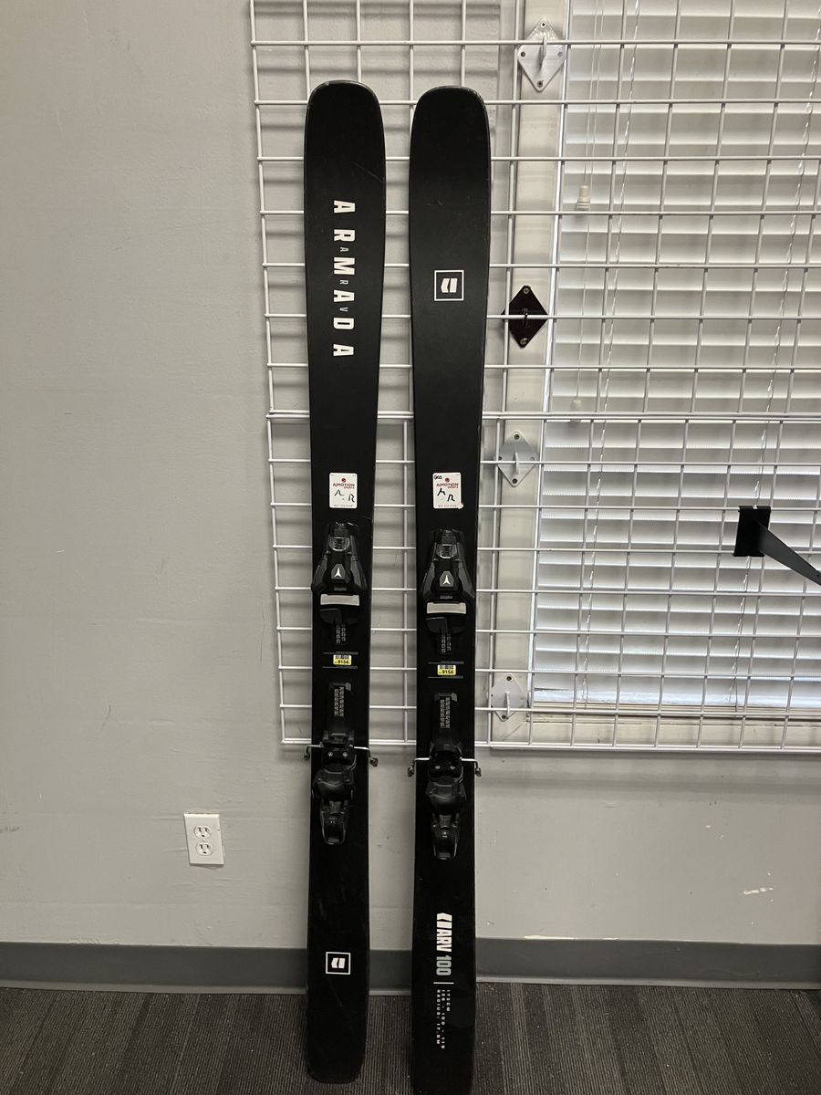 Used Armada Arv 100 172cm Skis w/ Atomic Strive 11 Bindings