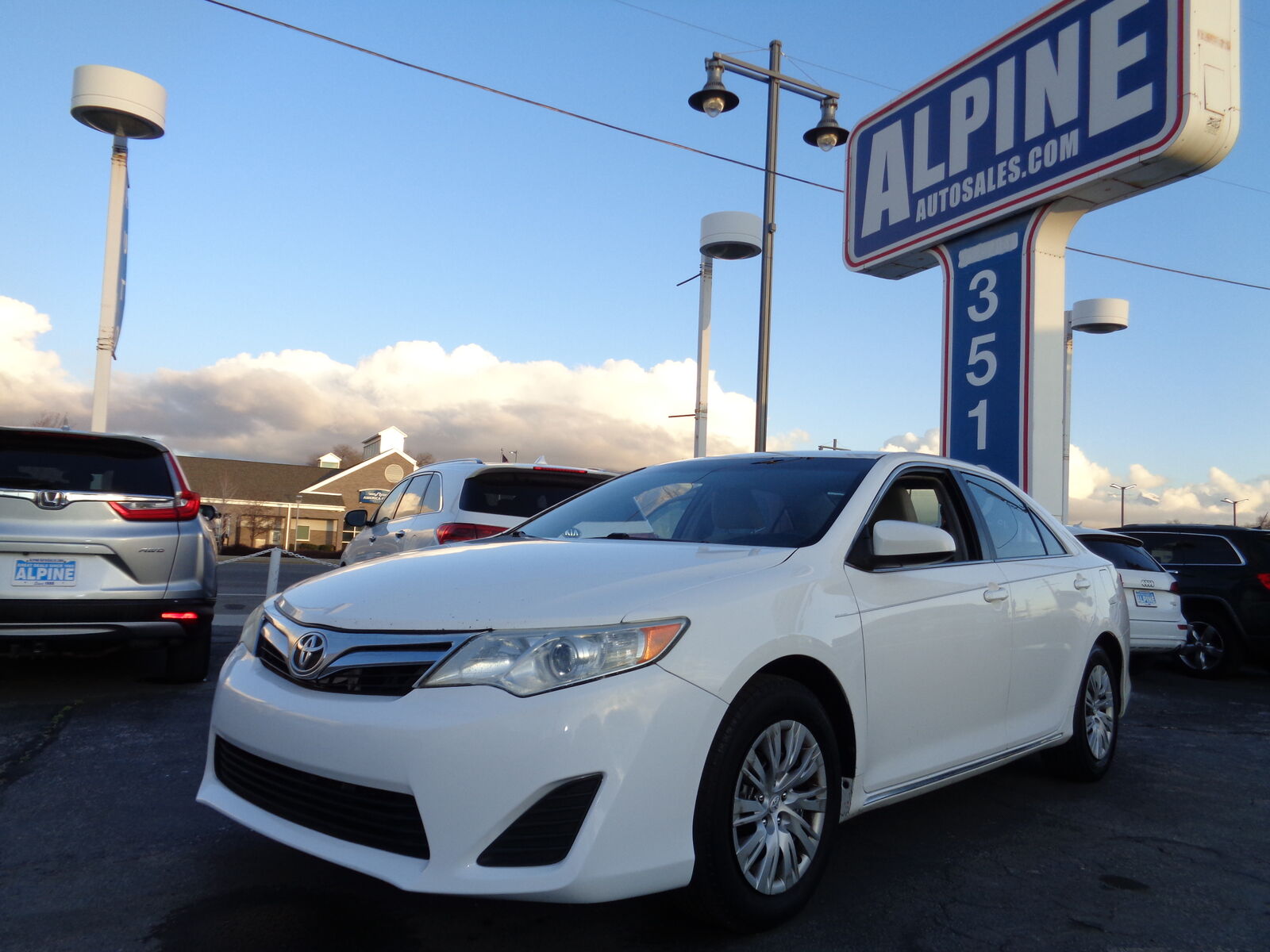 2014 TOYOTA CAMRY LE