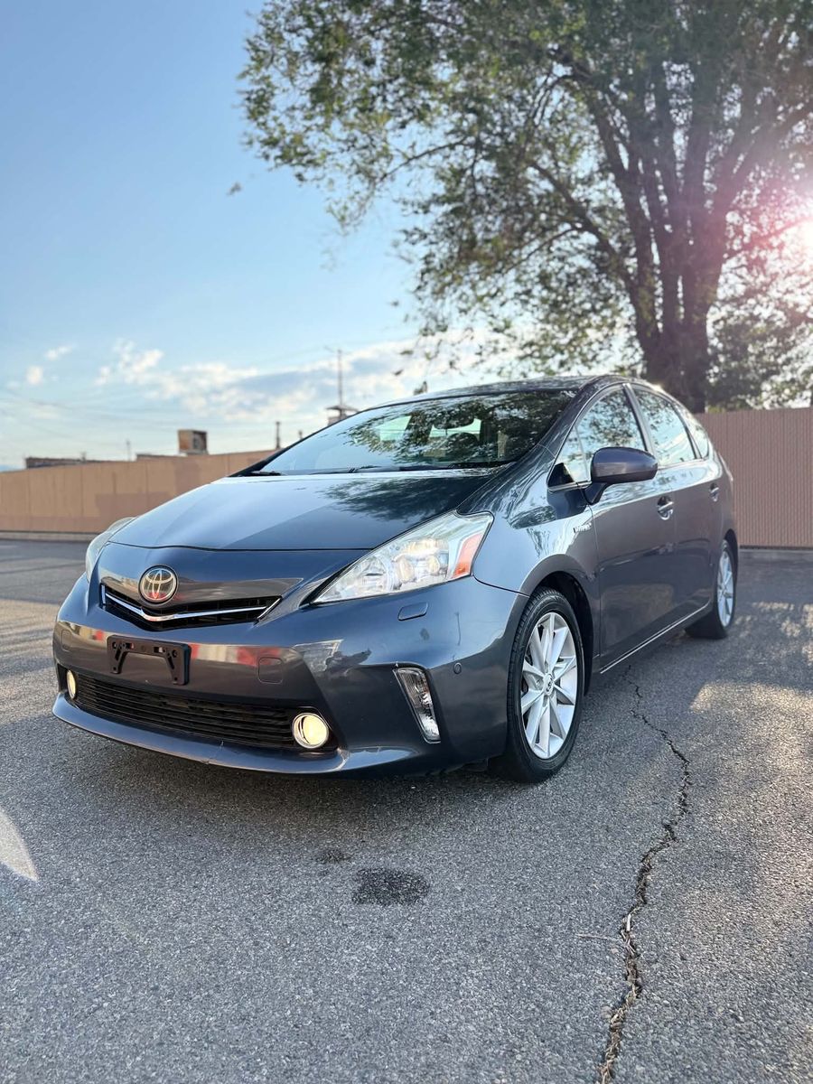 2012 Toyota Prius V Five