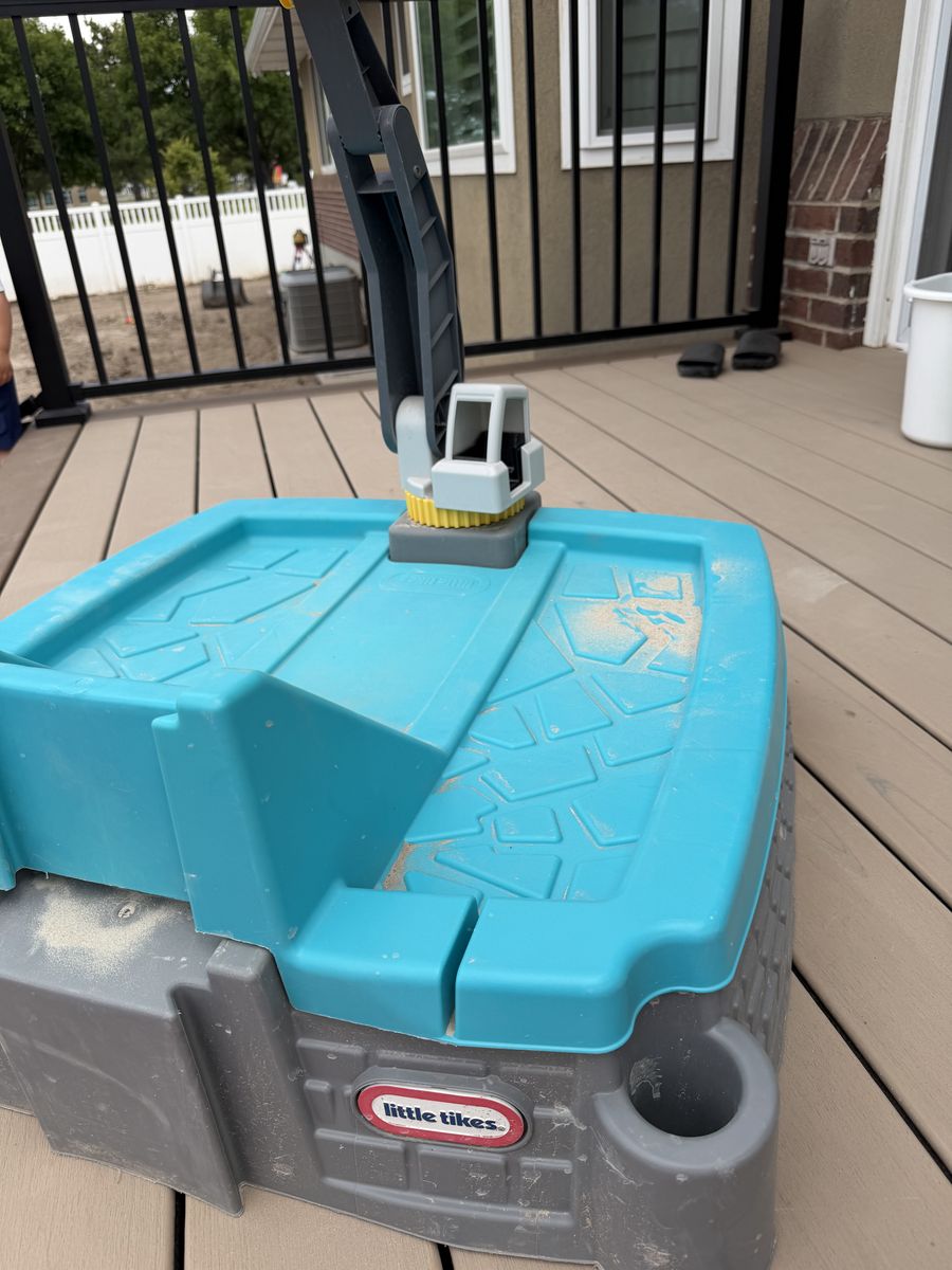 Little tikes sandbox with digger