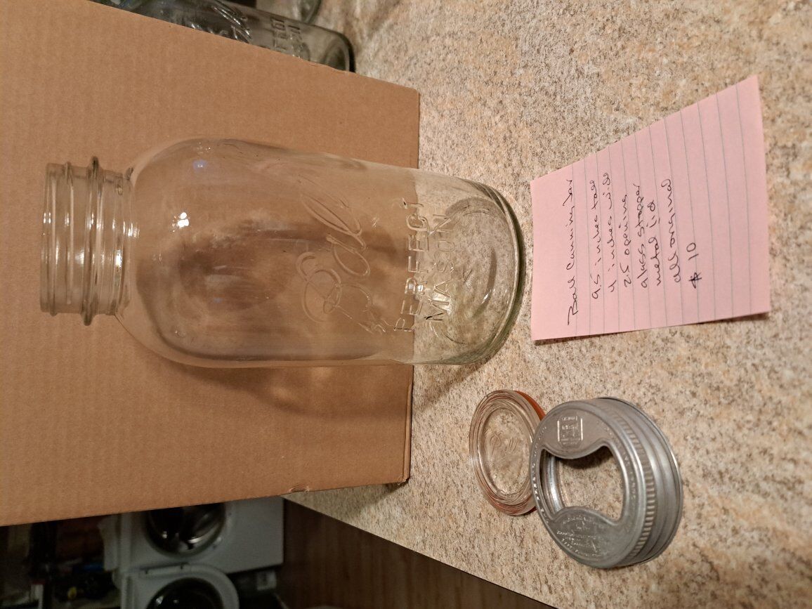Vintage Ball canning jar 1/2 gal