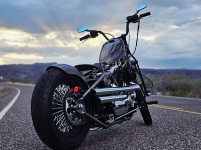 Custom Chopper Motorcycle - Harley Davidson 1200