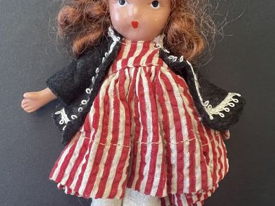 Vintage 1940s Nancy Ann Storybook Bisque Doll – "One Two Buckle My Shoe"