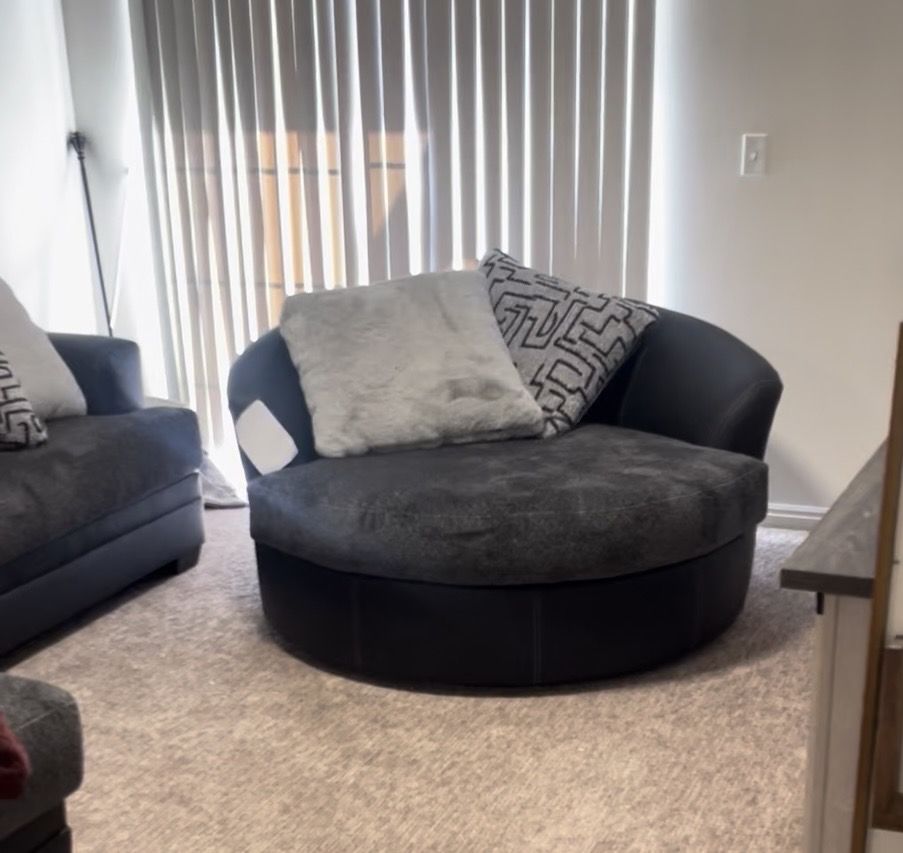 Swivel Couch