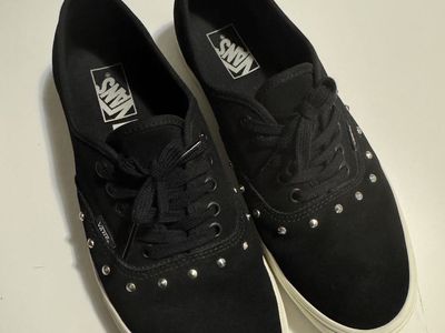 Vans authentic mens shoes size 10.5