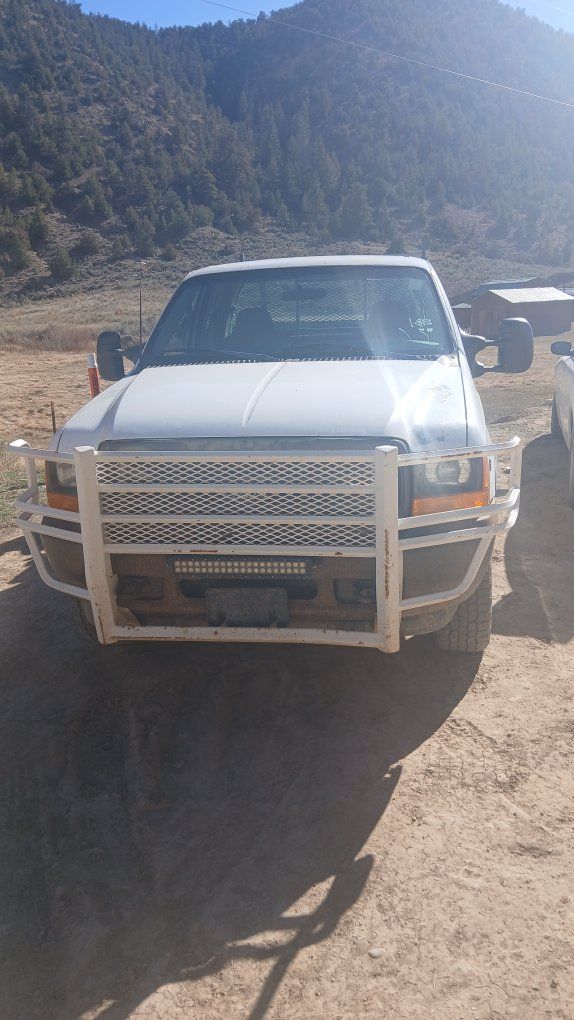 2001 f250 utility truck 5,000 obo