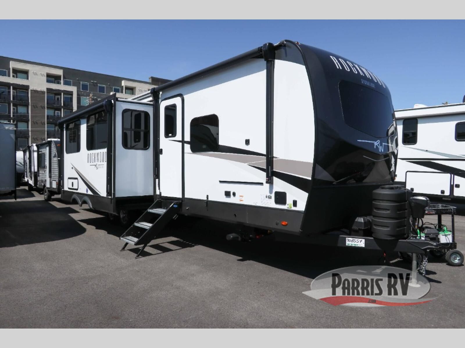 New 2025 Forest River RV Rockwood Signature 8338DB